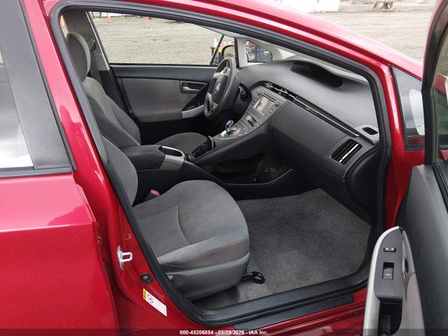 Toyota Prius Two 2014 JTDKN3DU0E0367304 Image 5