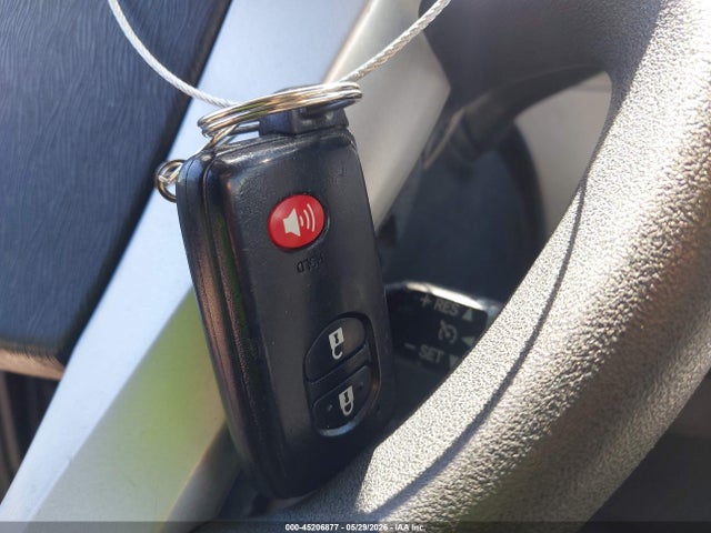 Продаж на аукціоні авто 2014 Toyota Prius Two, vin: JTDKN3DU6E1743708, номер лоту: 45206877