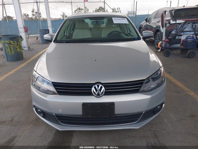 2011 Volkswagen Jetta 2.5l Sel მანქანა იყიდება აუქციონზე, vin: 3VWLX7AJXBM360298, აუქციონის ნომერი: 45206905