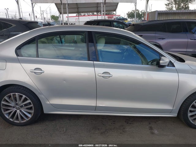 2011 Volkswagen Jetta 2.5l Sel მანქანა იყიდება აუქციონზე, vin: 3VWLX7AJXBM360298, აუქციონის ნომერი: 45206905
