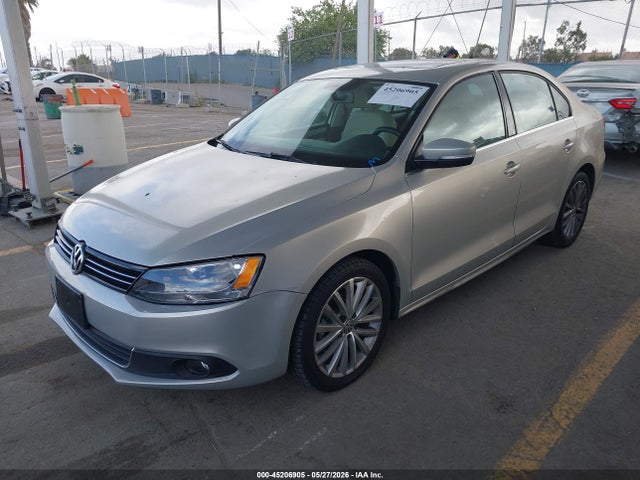 2011 Volkswagen Jetta 2.5l Sel მანქანა იყიდება აუქციონზე, vin: 3VWLX7AJXBM360298, აუქციონის ნომერი: 45206905