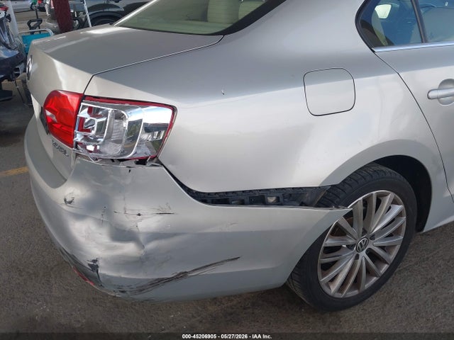 2011 Volkswagen Jetta 2.5l Sel მანქანა იყიდება აუქციონზე, vin: 3VWLX7AJXBM360298, აუქციონის ნომერი: 45206905