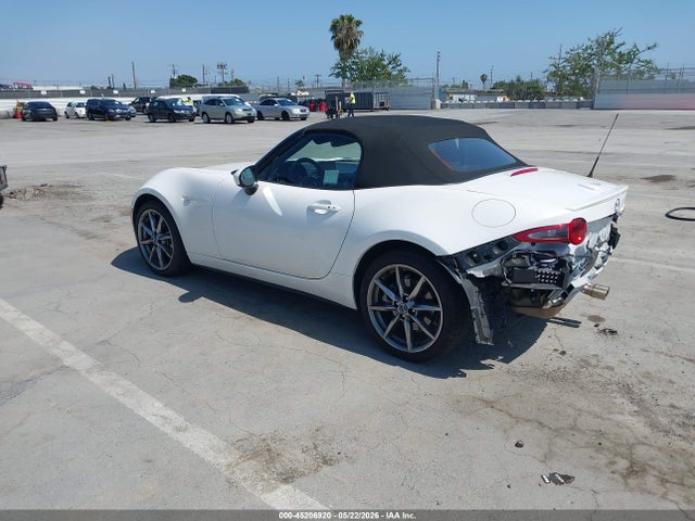 45206920 :رقم المزاد ، JM1NDAD74N0505702 vin ، 2022 Mazda Mx-5 Miata Grand Touring مزاد بيع
