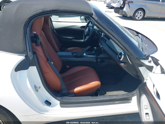 45206920 :رقم المزاد ، JM1NDAD74N0505702 vin ، 2022 Mazda Mx-5 Miata Grand Touring مزاد بيع