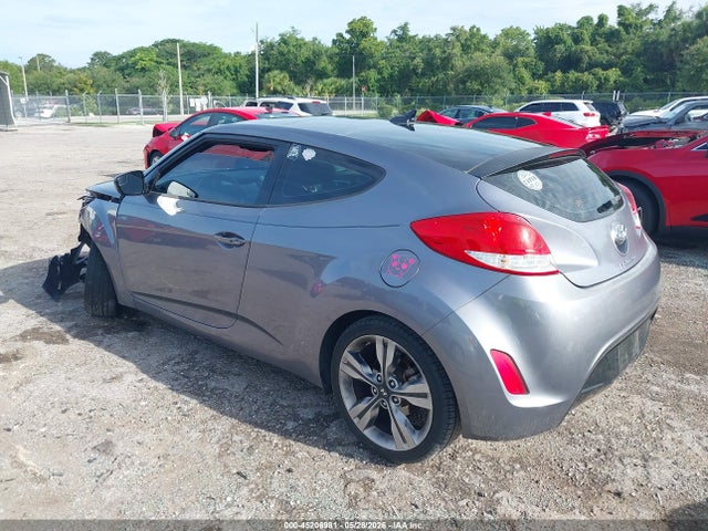 Продажа на аукционе авто 2017 Hyundai Veloster Value Edition, vin: KMHTC6AD0HU321951, номер лота: 45206981