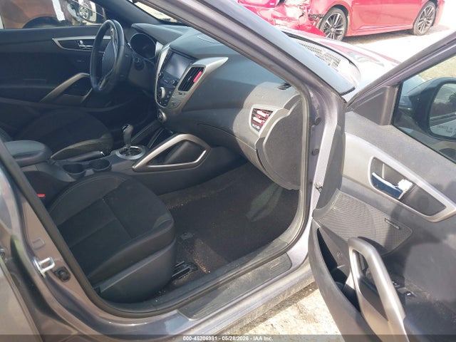 Продажа на аукционе авто 2017 Hyundai Veloster Value Edition, vin: KMHTC6AD0HU321951, номер лота: 45206981