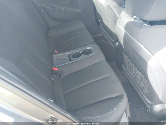Продажа на аукционе авто 2017 Hyundai Veloster Value Edition, vin: KMHTC6AD0HU321951, номер лота: 45206981