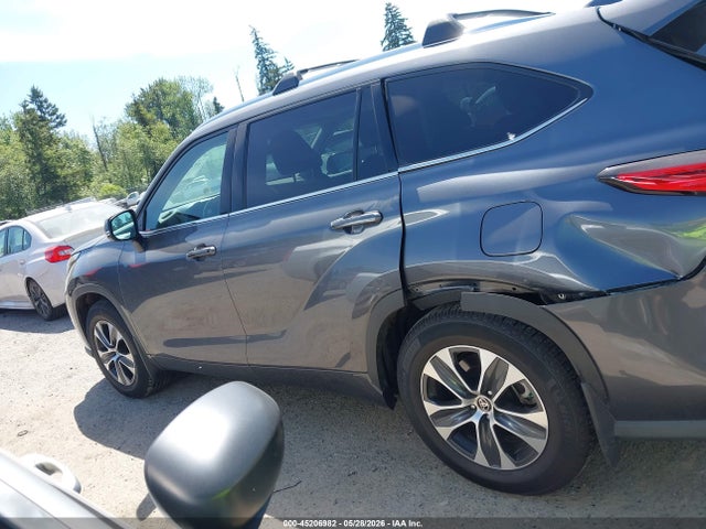 Продажа на аукционе авто 2020 Toyota Highlander Xle, vin: 5TDHZRBH0LS035753, номер лота: 45206982