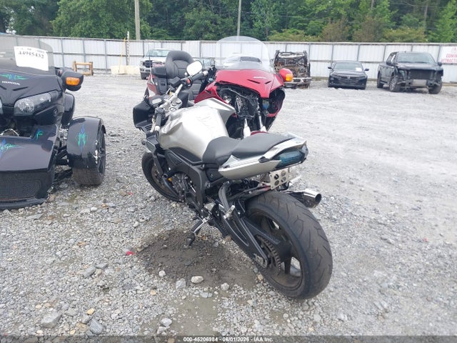 45206984 :رقم المزاد ، JYARN17E0BA008138 vin ، 2011 Yamaha Fz1 S مزاد بيع