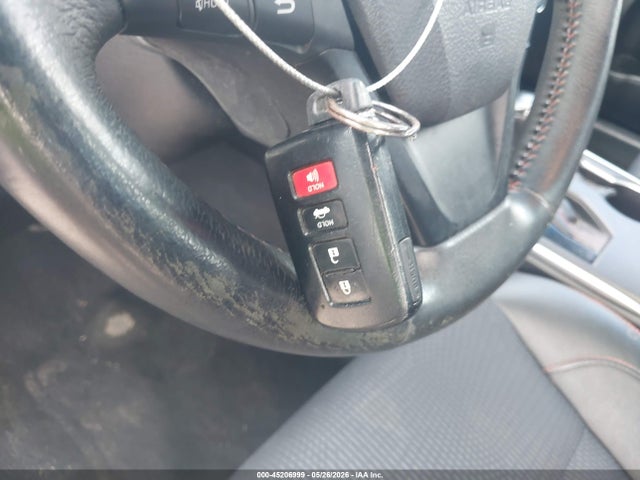 4T1BF1FK0HU343316 Toyota CAMRY SE