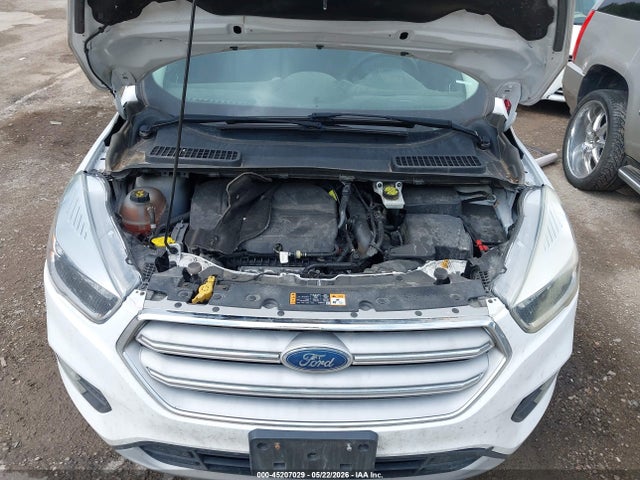 Продаж на аукціоні авто 2018 Ford Escape Se, vin: 1FMCU0GD7JUC50206, номер лоту: 45207029