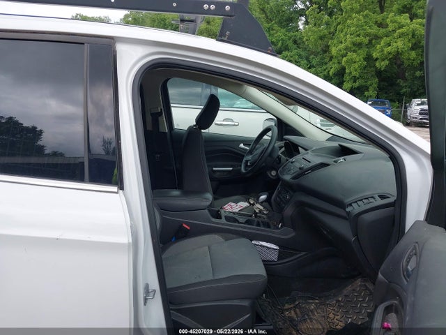 Продаж на аукціоні авто 2018 Ford Escape Se, vin: 1FMCU0GD7JUC50206, номер лоту: 45207029