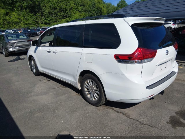 Продажа на аукционе авто 2013 Toyota Sienna Xle V6 8 Passenger, vin: 5TDYK3DC2DS303965, номер лота: 45207067