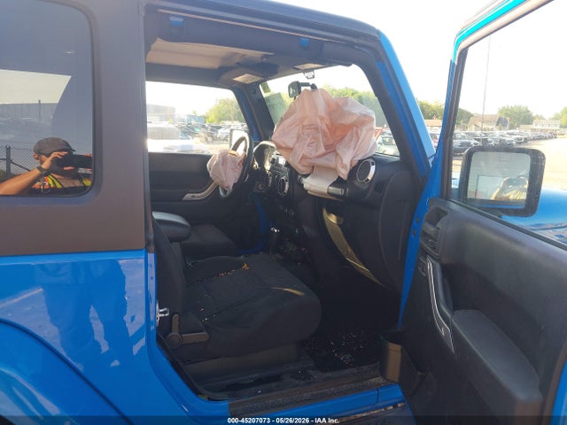 45207073 :رقم المزاد ، 1J4AA5D12BL636836 vin ، 2011 Jeep Wrangler Sahara مزاد بيع