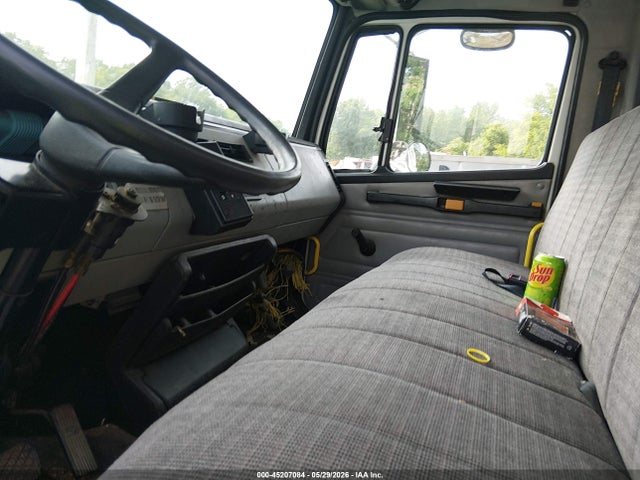 Продаж на аукціоні авто 2001 Freightliner Medium Conventional Fl70, vin: 1FVABTBVX1HG77799, номер лоту: 45207084