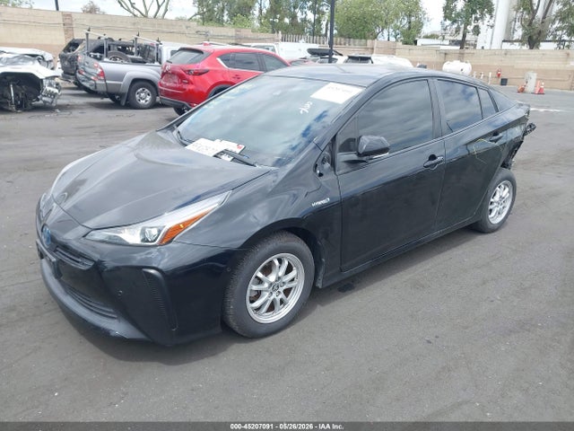 Toyota Prius Le 2021 JTDKAMFU4M3134957 Image 2