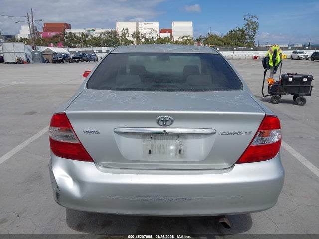 45207095 :رقم المزاد ، 4T1BE32K43U752254 vin ، 2003 Toyota Camry Le مزاد بيع