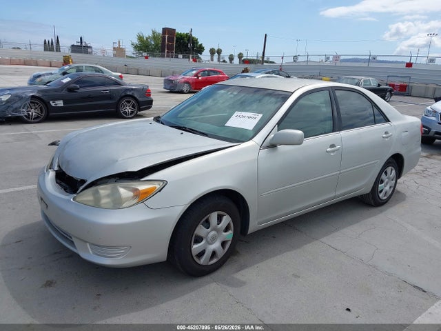 45207095 :رقم المزاد ، 4T1BE32K43U752254 vin ، 2003 Toyota Camry Le مزاد بيع