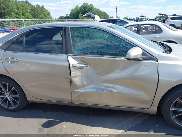 45207136 :رقم المزاد ، 4T1BF1FK9FU927887 vin ، 2015 Toyota Camry Xse مزاد بيع