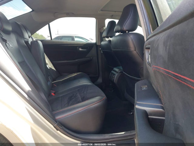 45207136 :رقم المزاد ، 4T1BF1FK9FU927887 vin ، 2015 Toyota Camry Xse مزاد بيع