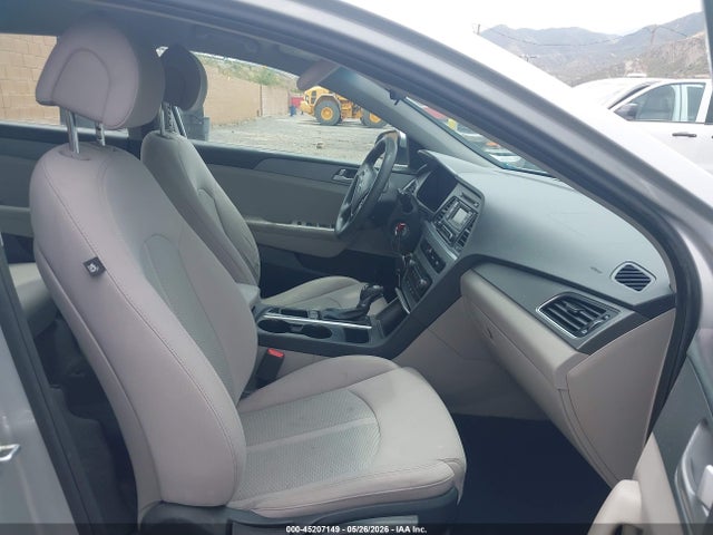 45207149 :رقم المزاد ، 5NPE24AFXHH467760 vin ، 2017 Hyundai Sonata مزاد بيع