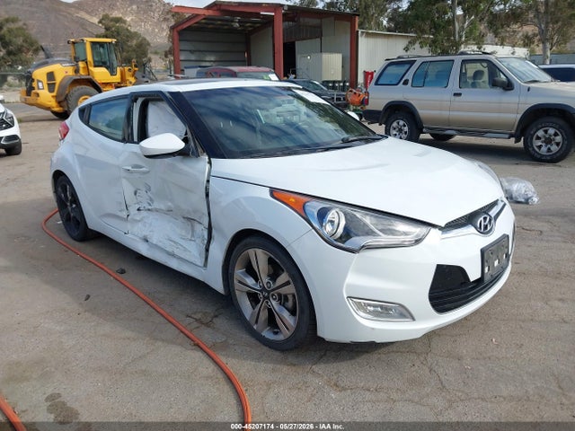 Hyundai Veloster Value Edition 2017 KMHTC6ADXHU320953 main image