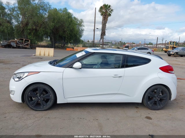 Hyundai Veloster Value Edition 2017 KMHTC6ADXHU320953 Image 14
