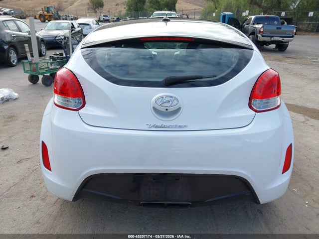 Hyundai Veloster Value Edition 2017 KMHTC6ADXHU320953 Image 16