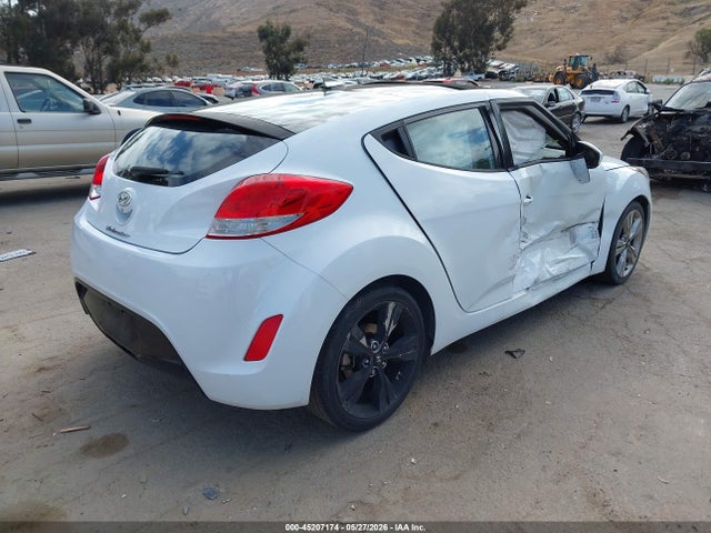 Hyundai Veloster Value Edition 2017 KMHTC6ADXHU320953 Image 4