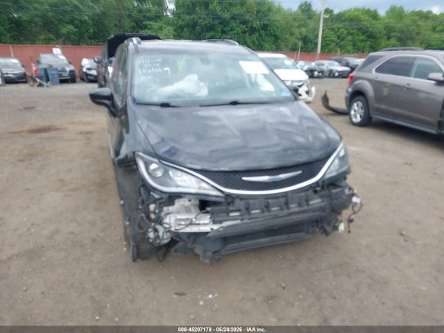 2018 Chrysler Pacifica Touring L მანქანა იყიდება აუქციონზე, vin: 2C4RC1BG3JR353595, აუქციონის ნომერი: 45207178