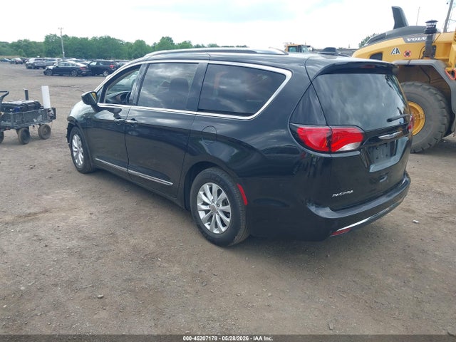 Aukcja sprzedaży 2018 Chrysler Pacifica Touring L, vin: 2C4RC1BG3JR353595, numer aukcji: 45207178