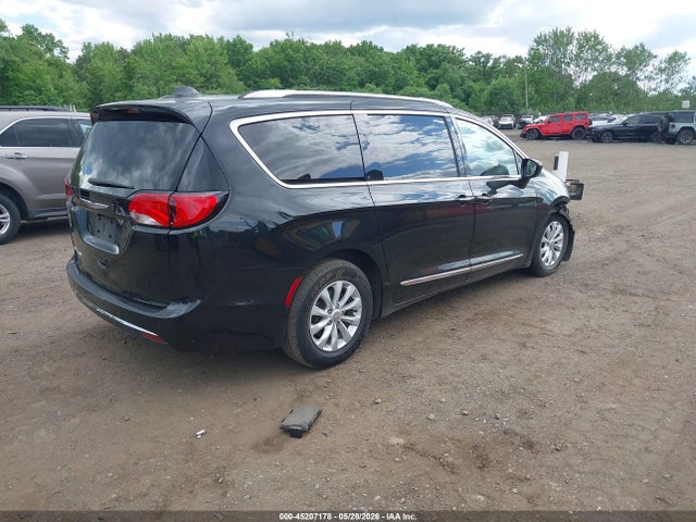 2018 Chrysler Pacifica Touring L მანქანა იყიდება აუქციონზე, vin: 2C4RC1BG3JR353595, აუქციონის ნომერი: 45207178