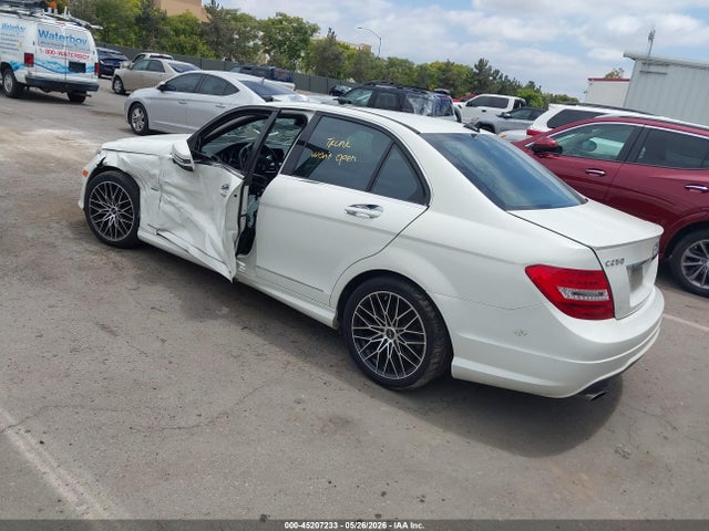 Aukcja sprzedaży 2012 Mercedes-benz C 250 Luxury/sport, vin: WDDGF4HB2CR195289, numer aukcji: 45207233
