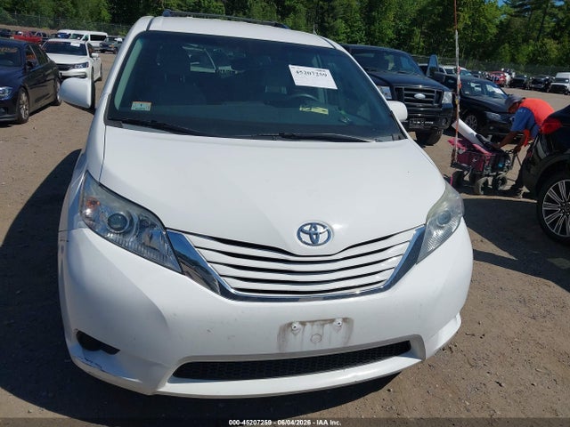 Toyota Sienna Le 8 Passenger 2016 5TDKK3DC9GS722339 Image 12