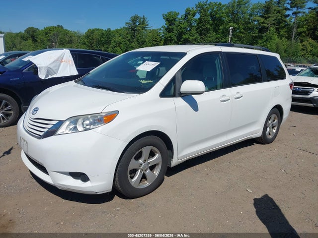 Toyota Sienna Le 8 Passenger 2016 5TDKK3DC9GS722339 Image 2