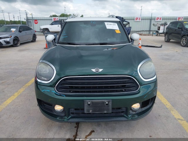 Mini Countryman Cooper 2018 WMZYS7C33J3E08636 Image 12