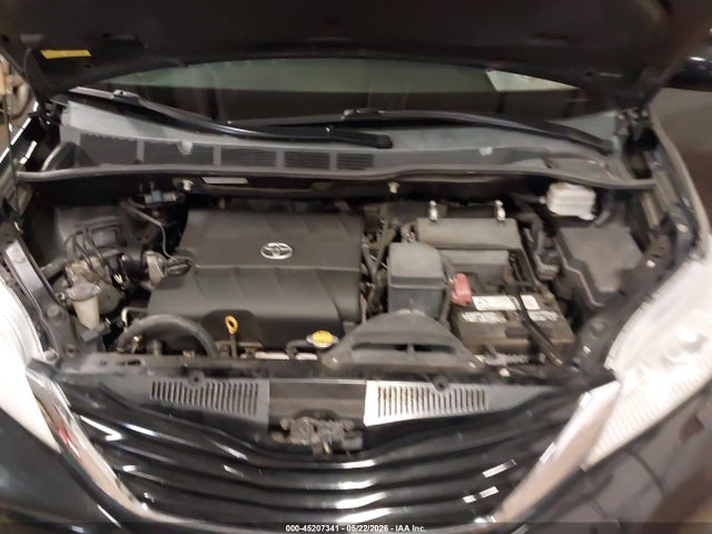 2011 Toyota Sienna Le V6 მანქანა იყიდება აუქციონზე, vin: 5TDKK3DC7BS118670, აუქციონის ნომერი: 45207341