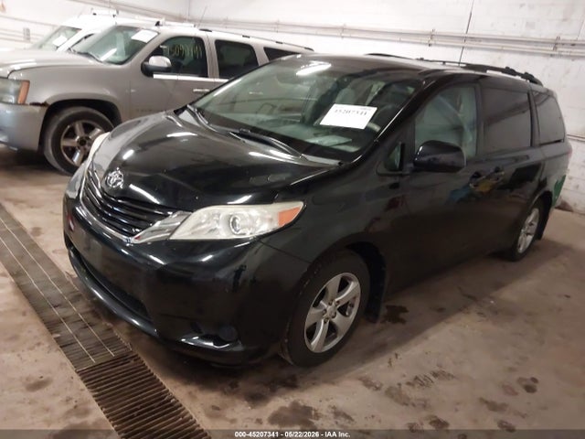 2011 Toyota Sienna Le V6 მანქანა იყიდება აუქციონზე, vin: 5TDKK3DC7BS118670, აუქციონის ნომერი: 45207341