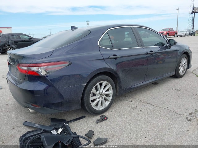 2022 Toyota Camry Le მანქანა იყიდება აუქციონზე, vin: 4T1C11AK8NU626925, აუქციონის ნომერი: 45207352
