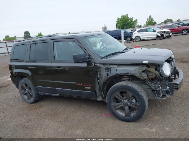 Jeep Patriot 75th Anniversary 2016 1C4NJPBB0GD800942 Image 14