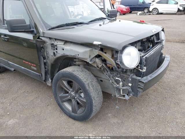 Jeep Patriot 75th Anniversary 2016 1C4NJPBB0GD800942 Image 19