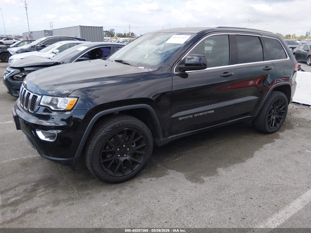 1C4RJEAG7HC756951 Jeep Grand Cherokee Laredo 4x2