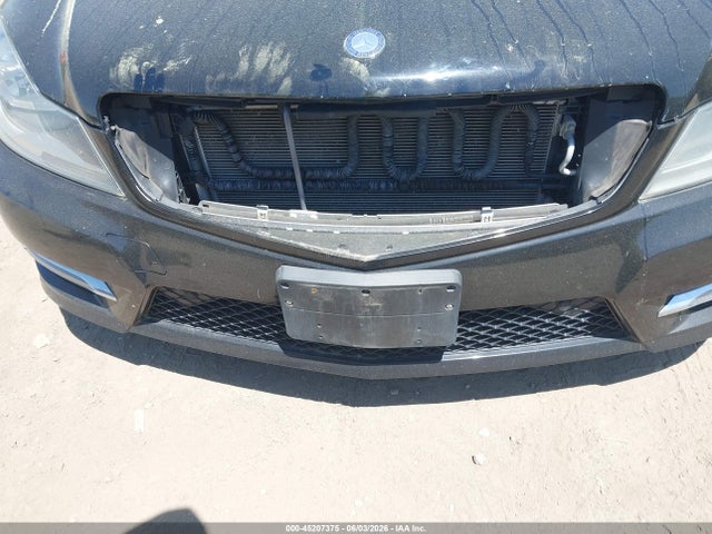 Aukcja sprzedaży 2012 Mercedes-benz C 300 Sport 4matic, vin: WDDGF8BB1CR197437, numer aukcji: 45207375