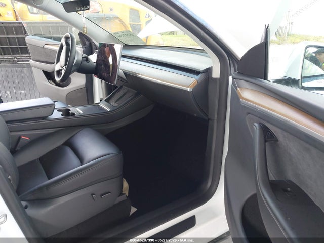 Продаж на аукціоні авто 2023 Tesla Model Y Awd/long Range Dual Motor All-wheel Drive, vin: 7SAYGDEE3PA177907, номер лоту: 45207390