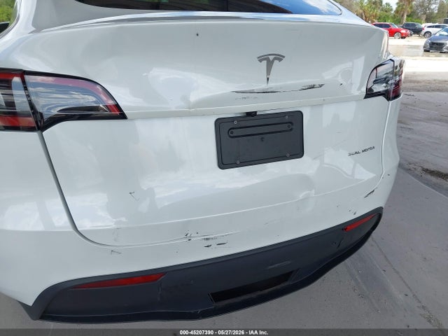 Продаж на аукціоні авто 2023 Tesla Model Y Awd/long Range Dual Motor All-wheel Drive, vin: 7SAYGDEE3PA177907, номер лоту: 45207390