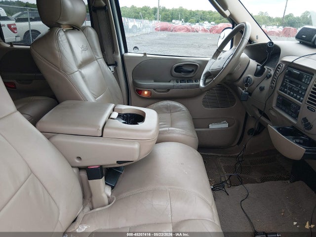 45207416 :رقم المزاد ، 1FTRW076X2KC32614 vin ، 2002 Ford F-150 Lariat/xlt مزاد بيع