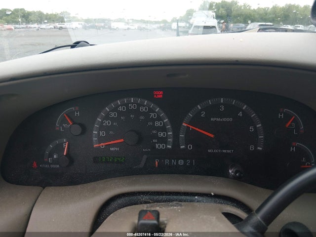 45207416 :رقم المزاد ، 1FTRW076X2KC32614 vin ، 2002 Ford F-150 Lariat/xlt مزاد بيع
