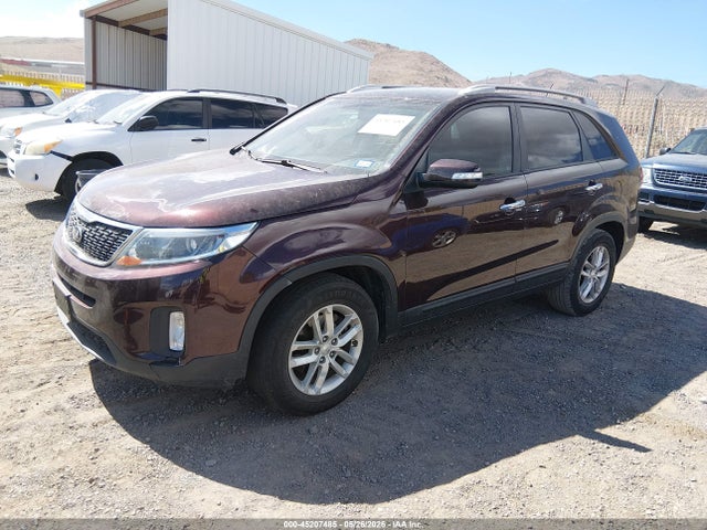 45207485 :رقم المزاد ، 5XYKT4A6XFG635448 vin ، 2015 Kia Sorento Lx مزاد بيع