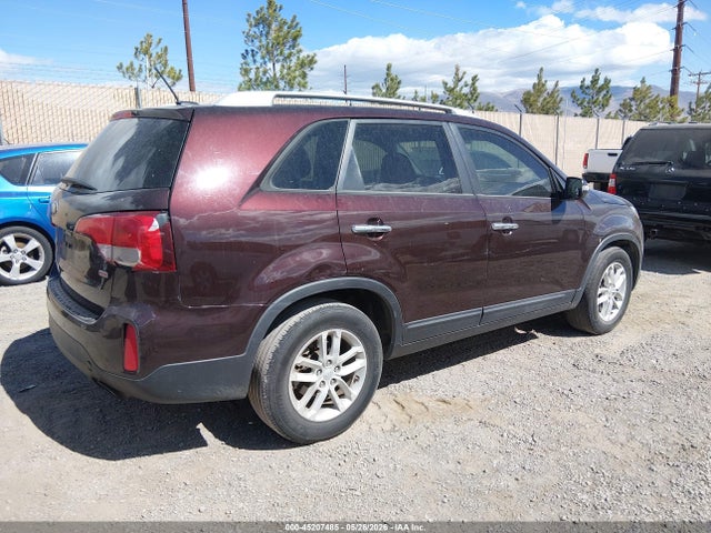 45207485 :رقم المزاد ، 5XYKT4A6XFG635448 vin ، 2015 Kia Sorento Lx مزاد بيع