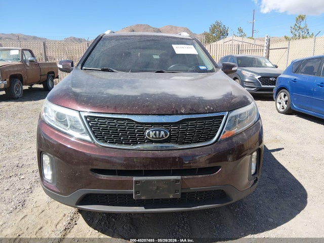 45207485 :رقم المزاد ، 5XYKT4A6XFG635448 vin ، 2015 Kia Sorento Lx مزاد بيع